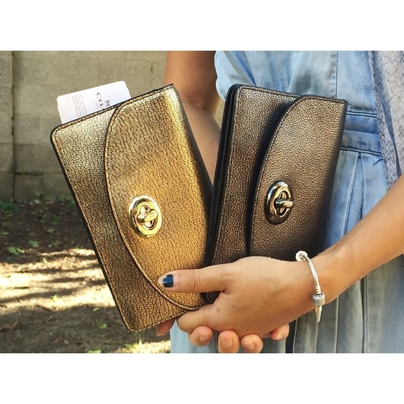 BrandNew Authentic Coach Leather Wallet on Chain Silver - Picture 6 of 7